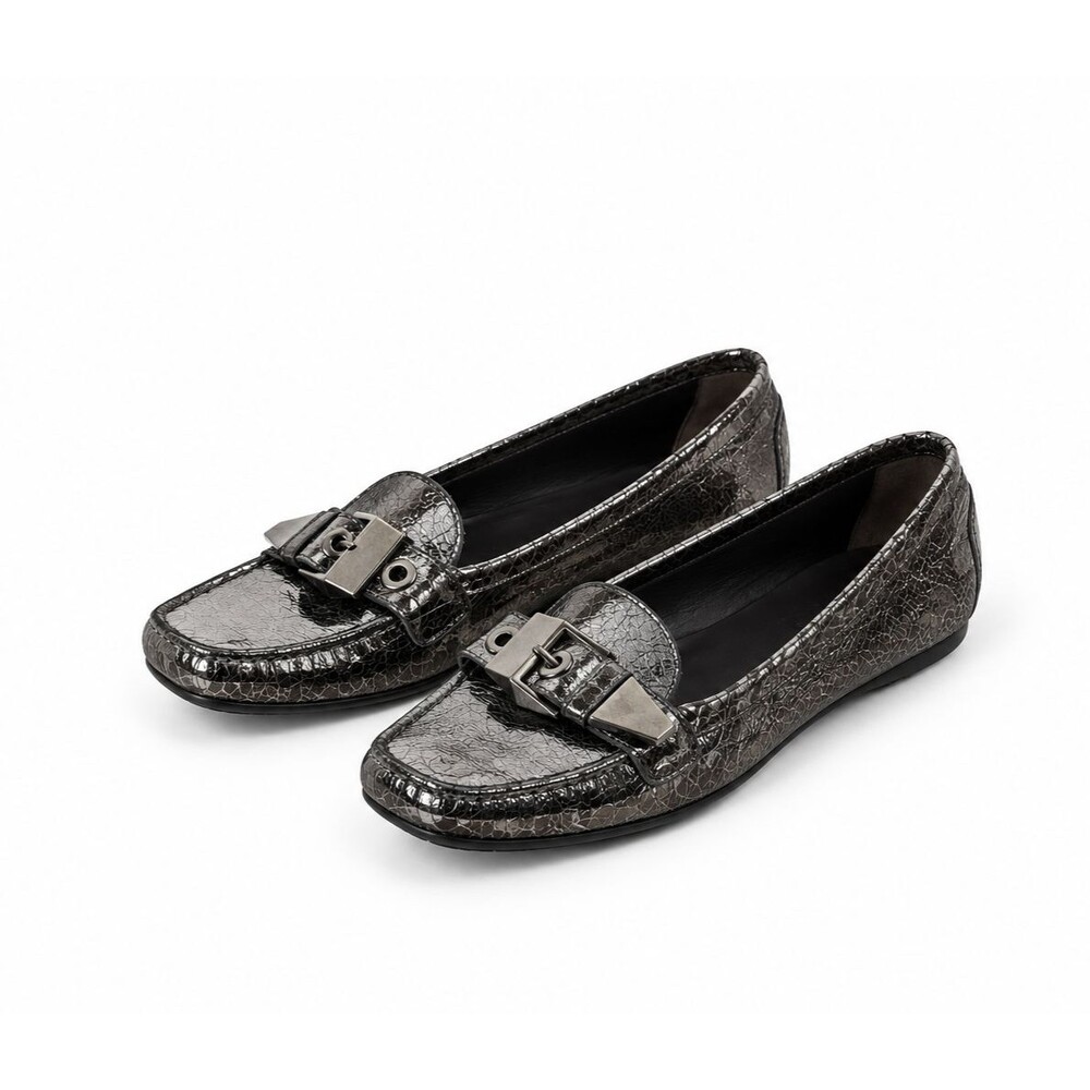 Stuart Weitzman Pewter Metallic Loafers Women 7 Leather Flats Buckle Y2K Spain